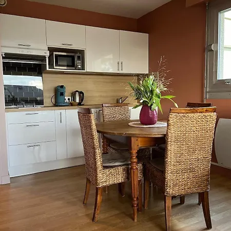 Apartment 2 Pers, Balcon, Parking *